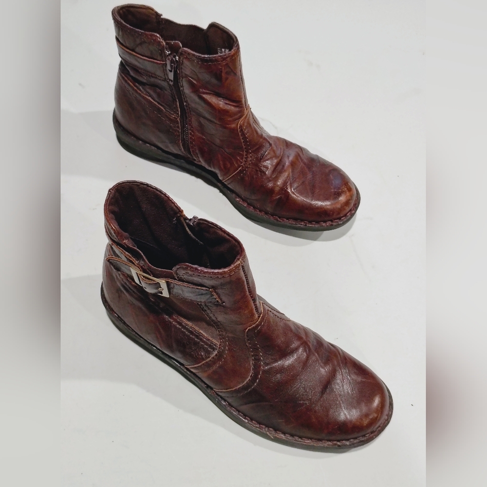 Clarks Women's Brown Leather Ankle Boots Size 8